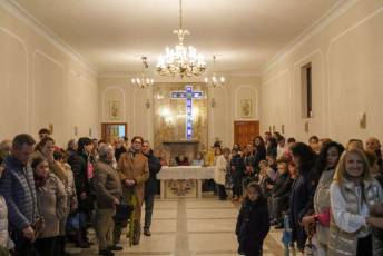 Fotogalería Procesión en honor al Santo Cristo de la Columna en Escarabajosa de Cabezas 17 Misa y Procesión Escarabajosa de Cabezas