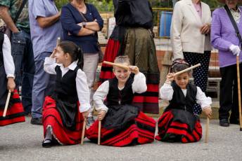 Fotogalería Procesión en honor a la Virgen del Rosario en San Cristóbal de Segovia 38 Fotografía: Miguel Angel Fernández