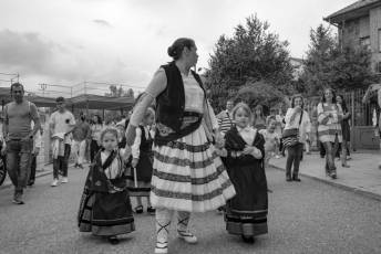 Fotogalería Procesión en honor a la Virgen del Rosario en San Cristóbal de Segovia 11 Fotografía: Miguel Angel Fernández