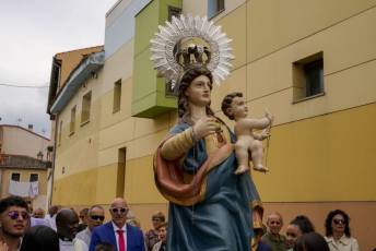 Fotogalería Procesión en honor a la Virgen del Rosario en San Cristóbal de Segovia 75 Fotografía: Miguel Angel Fernández