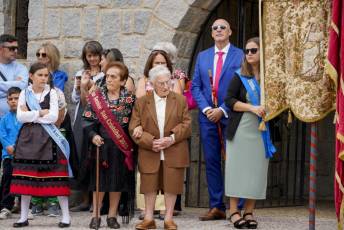 Fotogalería Procesión en honor a la Virgen del Rosario en San Cristóbal de Segovia 60 Fotografía: Miguel Angel Fernández