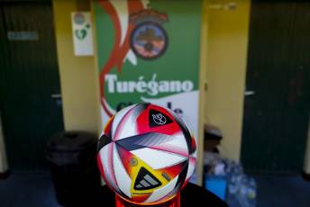 Fotogalería Futbol Turégano Vs Santurzti Copa del Rey 33 Copa del Rey Turégano vs Santurtzi