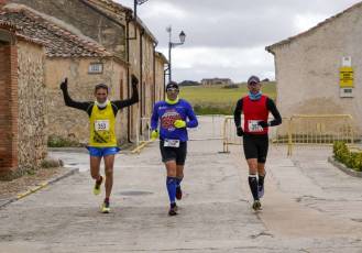 Fotogalería XI Carrera Pedestre "Entre Viñedos" en Cabañas de Polendos 4 Carreras Pedestres Entre Viñedos en Cabañas de Polendos