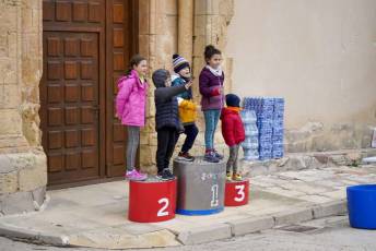 Fotogalería XI Carrera Pedestre "Entre Viñedos" en Cabañas de Polendos 86 Carreras Pedestres Entre Viñedos en Cabañas de Polendos