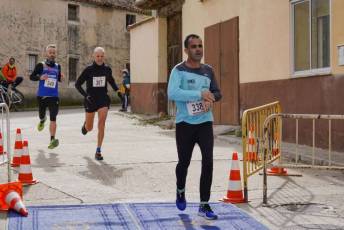 Fotogalería XI Carrera Pedestre "Entre Viñedos" en Cabañas de Polendos 88 Carreras Pedestres Entre Viñedos en Cabañas de Polendos