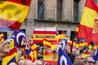 Fotogalería Manifestación NO a la Amnistía 21 Manifestación NO a la Amnistía