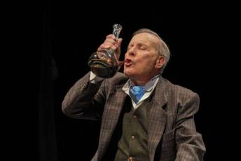 Fotogalería XXVI Muestra Provincial de Teatro "Bodas de Sangre" 30 XXVI Muestra Provincial de Teatro "Bodas de Sangre"