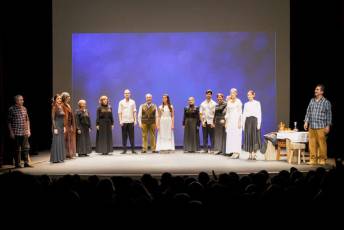 Fotogalería XXVI Muestra Provincial de Teatro "Bodas de Sangre" 25 XXVI Muestra Provincial de Teatro "Bodas de Sangre"