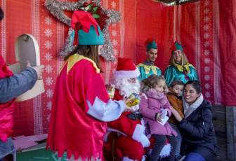 Fotogalería Visita de Papa Noel a El Espinar 20 Visita Papa Noel El Espinar