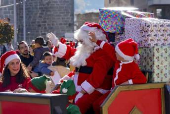 Fotogalería Visita de Papa Noel a El Espinar 29 Visita Papa Noel El Espinar