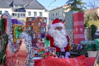 Fotogalería Visita de Papa Noel a El Espinar 40 Visita Papa Noel El Espinar
