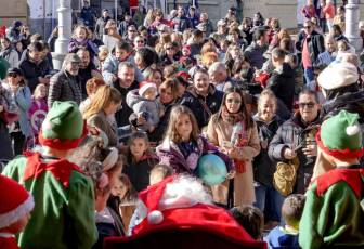 Fotogalería Visita de Papa Noel a El Espinar 19 Visita Papa Noel El Espinar