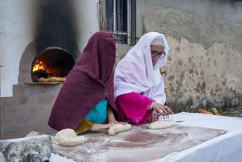 Fotogalería XXV Belén Viviente en Zarzuela del Pinar 34 Belén Viviente en Zarzuela del Pinar