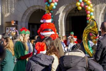 Fotogalería Visita de Papa Noel a El Espinar 31 Visita Papa Noel El Espinar