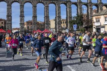 Fotogalería XII Carrera Monumental Innoporc Ciudad de Segovia 31 Carrera Monumental de Segovia