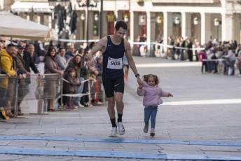 Fotogalería XII Carrera Monumental Innoporc Ciudad de Segovia 32 Carrera Monumental de Segovia