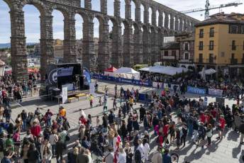 Fotogalería XII Carrera Monumental Innoporc Ciudad de Segovia 10 Carrera Monumental de Segovia
