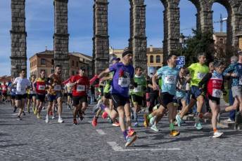 Fotogalería XII Carrera Monumental Innoporc Ciudad de Segovia 17 Carrera Monumental de Segovia