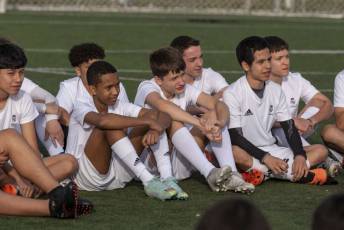 Fotogalería Visita Emilio Butragueño a la Escuela de la Fundación Real Madrid Ecopilas 16 Fundación Real Madrid Butragueño