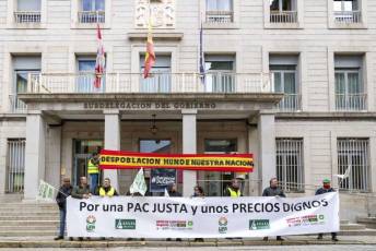 Fotogalería Manifestación Sector Primario en Segovia 36 Manifestacion Agricultores en Segovia