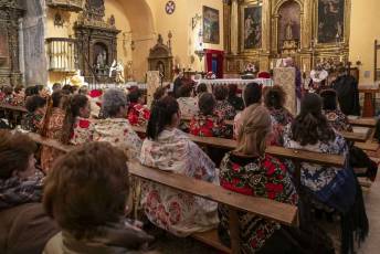 El baile de gala cierra las fiestas de Santa Águeda. Misa y Cambio de Monteras Santa Águeda en Zamarramala 23 Santa Agueda en Zamarramala