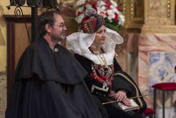 El baile de gala cierra las fiestas de Santa Águeda. Misa y Cambio de Monteras Santa Águeda en Zamarramala 45 Santa Agueda en Zamarramala