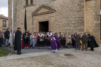 El baile de gala cierra las fiestas de Santa Águeda. Misa y Cambio de Monteras Santa Águeda en Zamarramala 7 Santa Agueda en Zamarramala