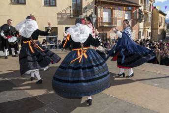 El baile de gala cierra las fiestas de Santa Águeda. Misa y Cambio de Monteras Santa Águeda en Zamarramala 36 Santa Agueda en Zamarramala