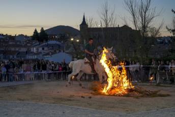 Fotogalería Concurso de Cintas de Fuego y Antorchas en El Espinar 18 Concurso de Cintas de Fuego en El Espinar