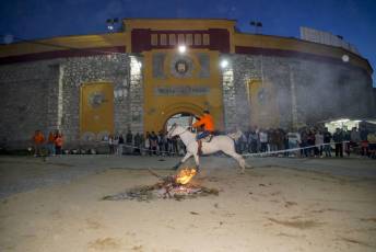 Fotogalería Concurso de Cintas de Fuego y Antorchas en El Espinar 33 Concurso de Cintas de Fuego en El Espinar