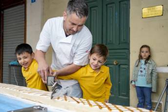 Fotogalería Récord Mundial Ponche Segoviano Autismo Segovia 54 Record Ponche Segoviano Autismo