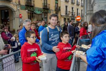 Fotogalería Récord Mundial Ponche Segoviano Autismo Segovia 52 Record Ponche Segoviano Autismo