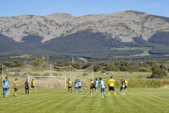 Fotogalería Fútbol Octavos de Final Copa Delegación CD Sierra vs Vallelado 10 Futbol Provincial Sierra vs Vallelado Copa Delegación Octavos d