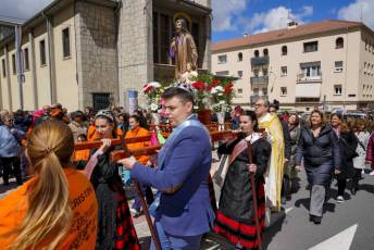 Fotogalería Misa y Procesión Fiestas en honor a San José 34 Procesión Fiestas Barrio San José