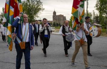 Fotogalería Procesión Virgen del Carrascal en Villacastín 64 Procesión Virgen del Carrascal en Villacastín