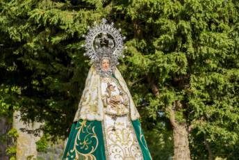 Fotogalería Procesión Virgen del Carrascal en Villacastín 54 Procesión Virgen del Carrascal en Villacastín