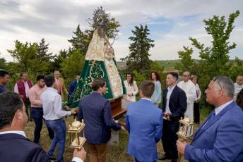 Fotogalería Procesión Virgen del Carrascal en Villacastín 68 Procesión Virgen del Carrascal en Villacastín
