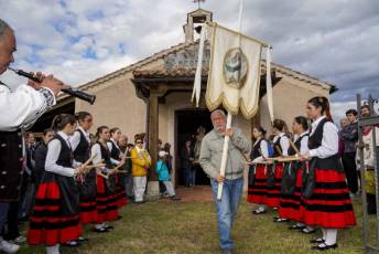Fotogalería Romería Virgen del Pedernal en Basardilla 28 Romería Virgen del Pedernal en Basardilla