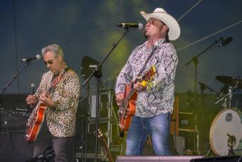 Fotogalería Concierto Locos por la Música Fiestas San Juan y San Pedro 34 Concierto Locos por la Música Fiestas San Juan