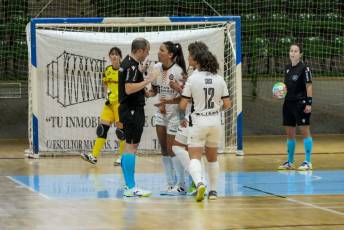 Fotogalería Futbol Sala Femenino Segosala vs IES Luis Camoens Play Off Ascenso 28 Futbol Sala Femenino Segosala vs IES Luis Camoens Play Off Ascen