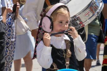 Fotogalería Gigantes y Cabezudos Festivalito San Juan 9 Gigantes y Cabezudos en Segovia