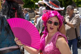 Fotogalería Gigantes y Cabezudos Festivalito San Juan 43 Gigantes y Cabezudos en Segovia