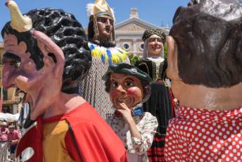 Fotogalería Gigantes y Cabezudos Festivalito San Juan 51 Gigantes y Cabezudos en Segovia