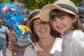 Fotogalería Gigantes y Cabezudos Festivalito San Juan 21 Gigantes y Cabezudos en Segovia