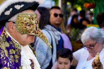 Fotogalería Mercado Barroco en La Granja de San Ildefonso 80 Mercado Barroco en La Granja de San Ildefonso Máscaras