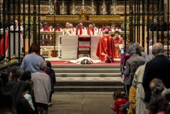 Fotogalería Ordenación Nuevo Sacerdote Diócesis de Segovia. Alberto Janusz 21 Ordenación Sacerdote Alberto Janusz