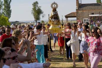 Fotogalería Procesión Cuatrojunio en Abades 42 Procesión Cuatrojunio en Abades