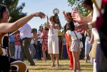 Fotogalería Procesión Cuatrojunio en Abades 49 Procesión Cuatrojunio en Abades