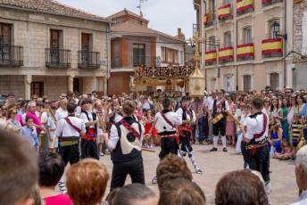 Fotogalería Octava del Corpus en Fuentepelayo 22 Procesión Octava del Corpus en Fuentepelayo