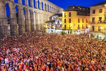 Fotogalería Final Eurocopa España vs Inglaterra 65 Final Eurocopa Plaza Azoguejo